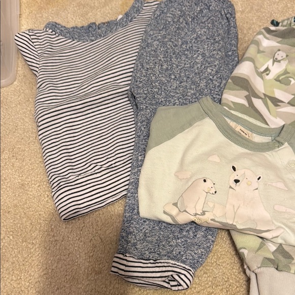 Assorted Baby Clothing Set - Picture 2 of 7
